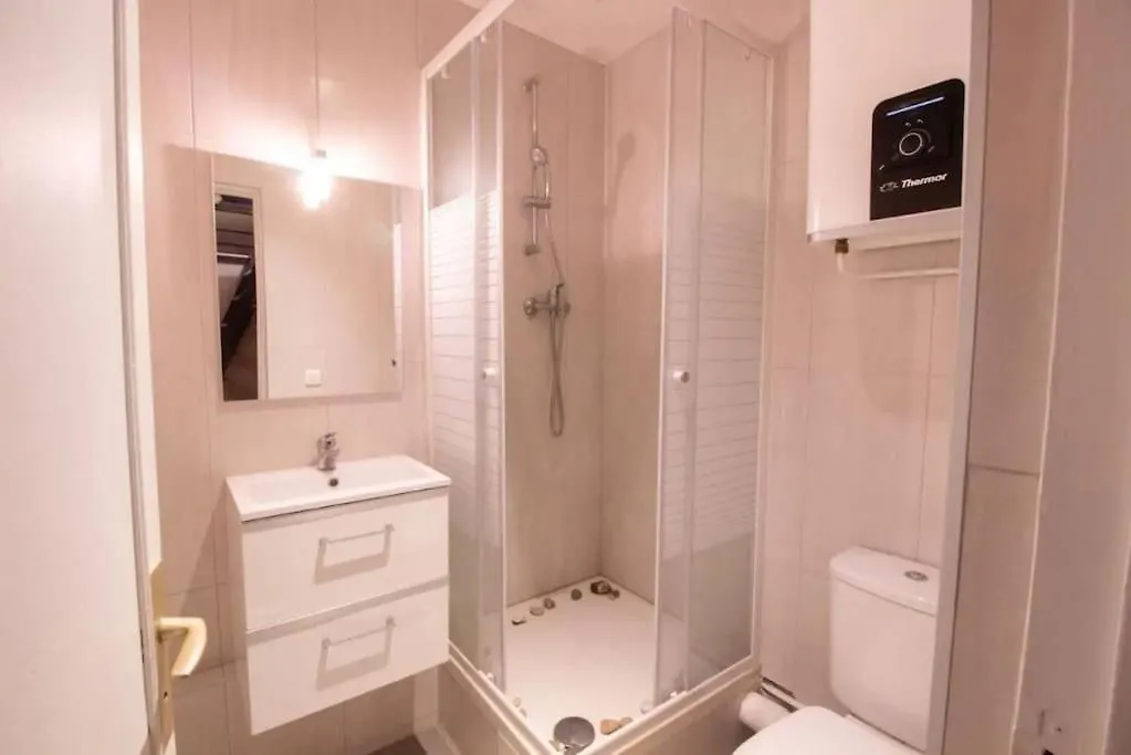 Appartement Bel Parisien, Typique Du Marais
